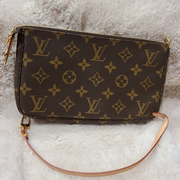 Louis Vuitton Handbags - Sold